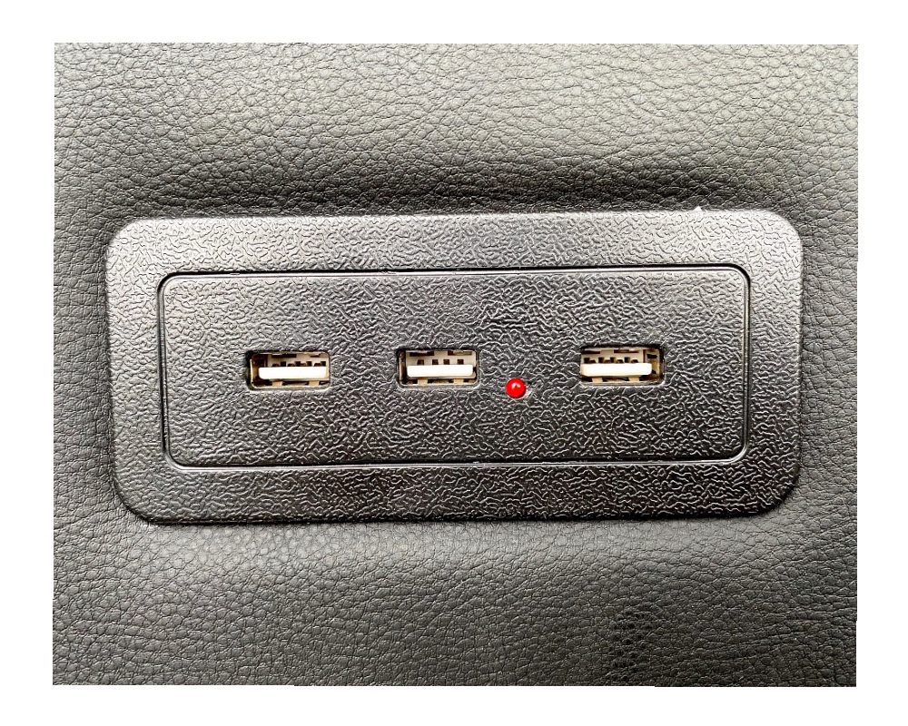 Multifunktions-Mittelkonsole für VW T5 und T6 mit Staufach schwarz glänzend  mit USB Ports beleuchtet - litec innovations