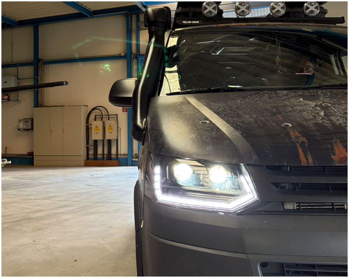VOLL LED Tagfahrlicht-Scheinwerfer VW T5.2 GP 09-14 schwarz mit dynamischem Blinker - immagine 3